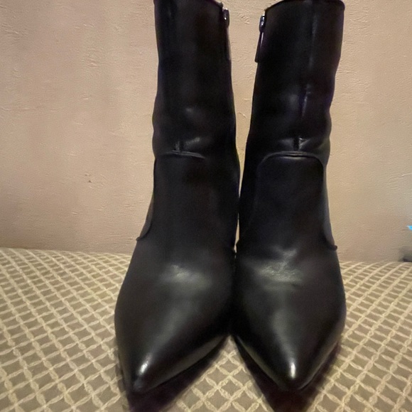 Michael Kors black ankle boot size 7 - Picture 1 of 11
